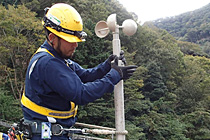 風杯型風速計の機器交換