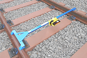 レーザ式建築限界測定治具