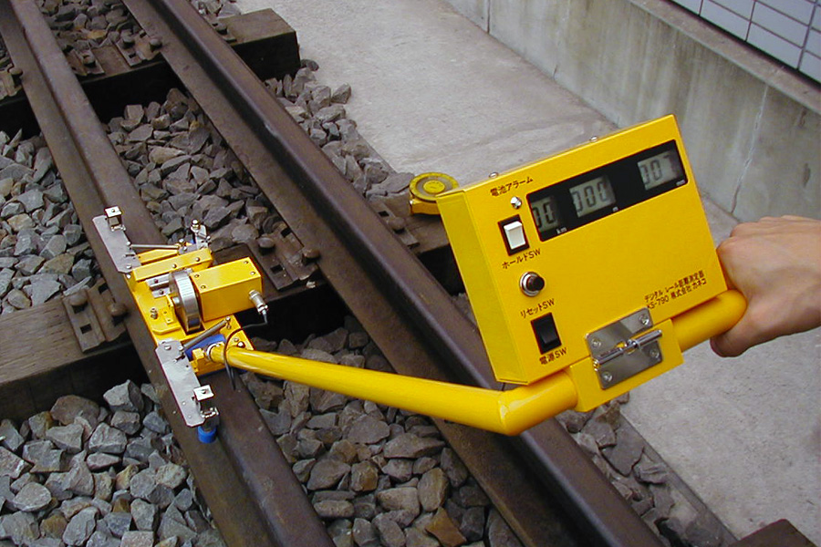 レール距離測定器